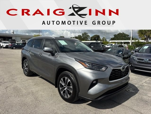 2025 Toyota Highlander XLE