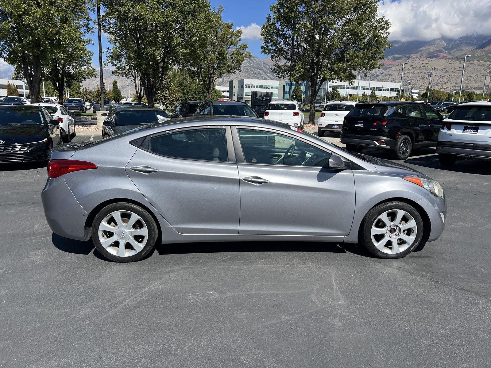 Used 2013 Titanium Gray Metallic Hyundai Limited image 15
