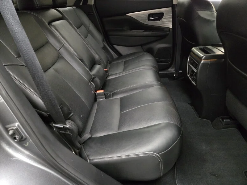Used 2015 Gun Metallic Nissan Platinum image 11