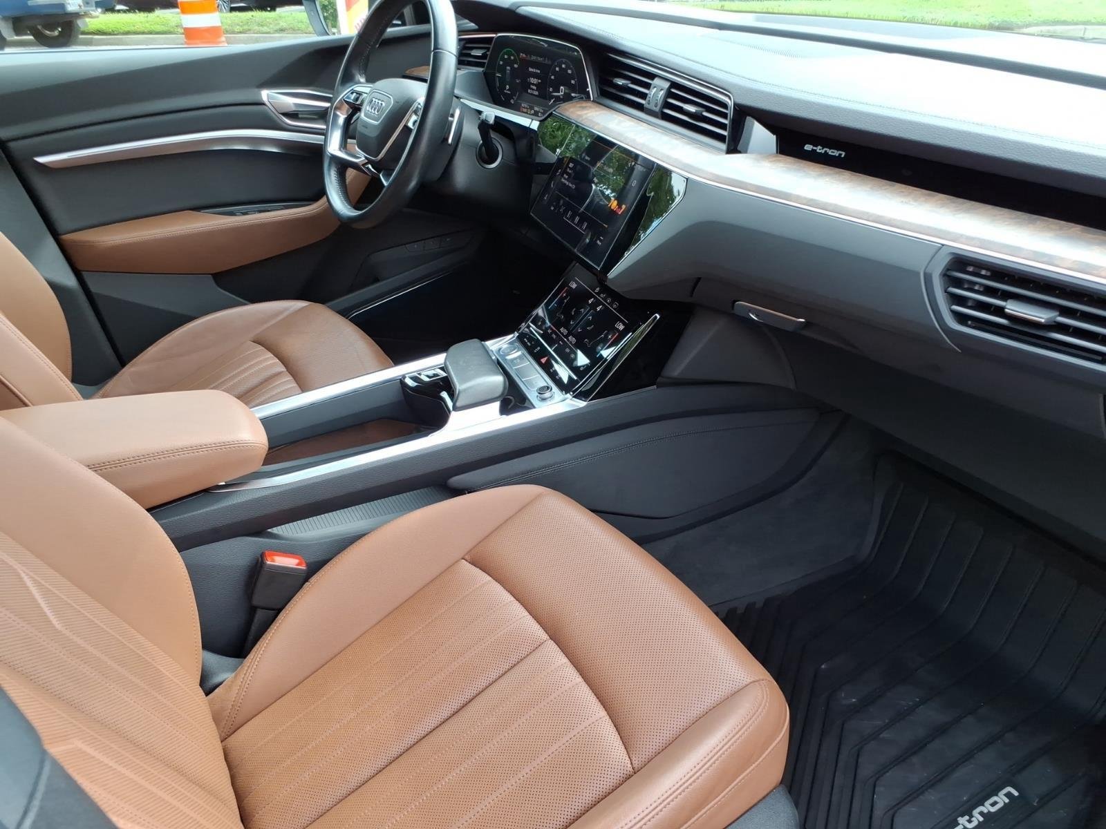 Used 2019 Mythos Black Metallic Audi Premium Plus image 23