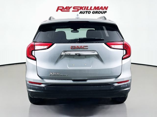 Used 2023 Sterling Metallic GMC SLE image 6