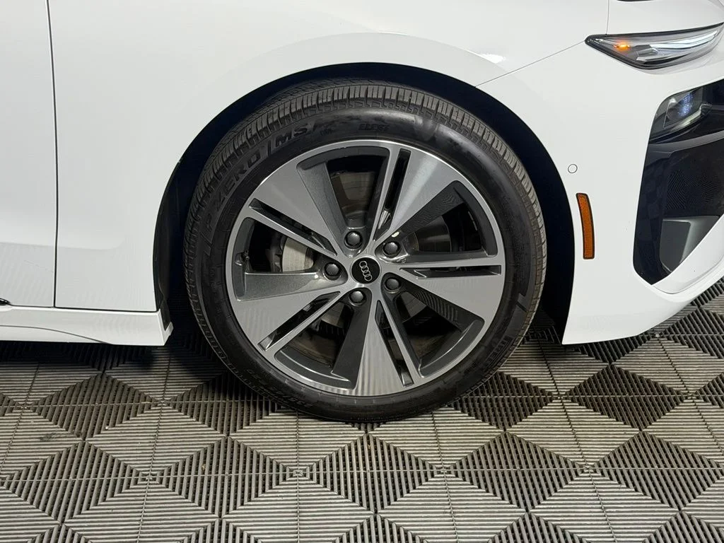 Used 2025 White Audi Premium image 29