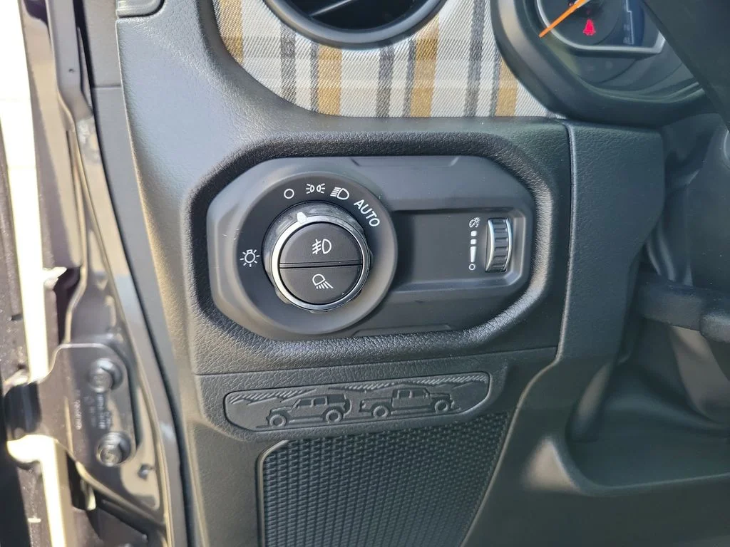 New 2026 Granite Crystal Metallic Clear-Coat Exterior Paint Jeep 85th Anniversary Edition image 11