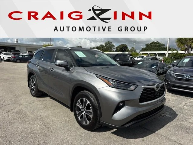 2025 Toyota Highlander XLE