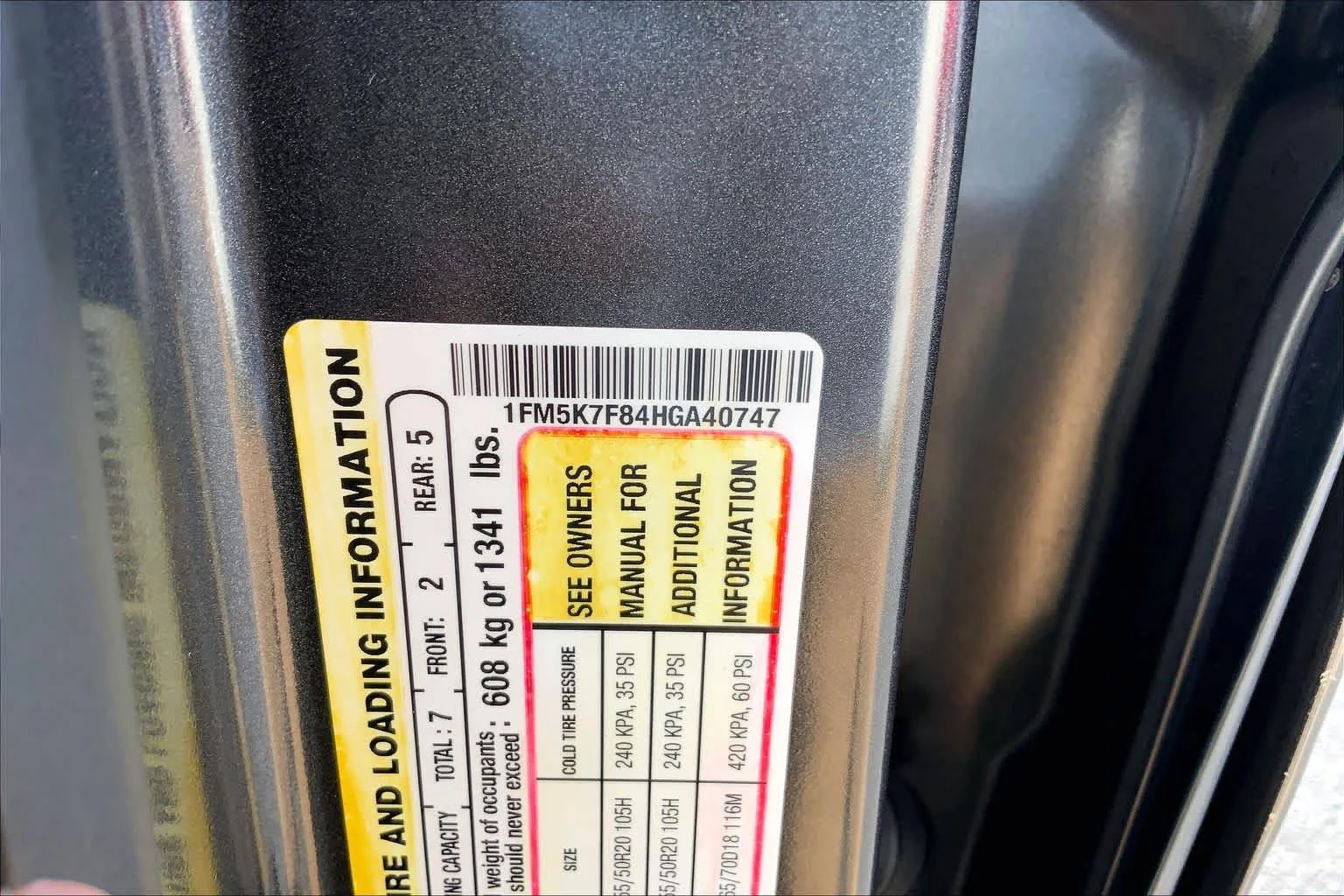 Used 2017 Magnetic Metallic Ford Limited image 28