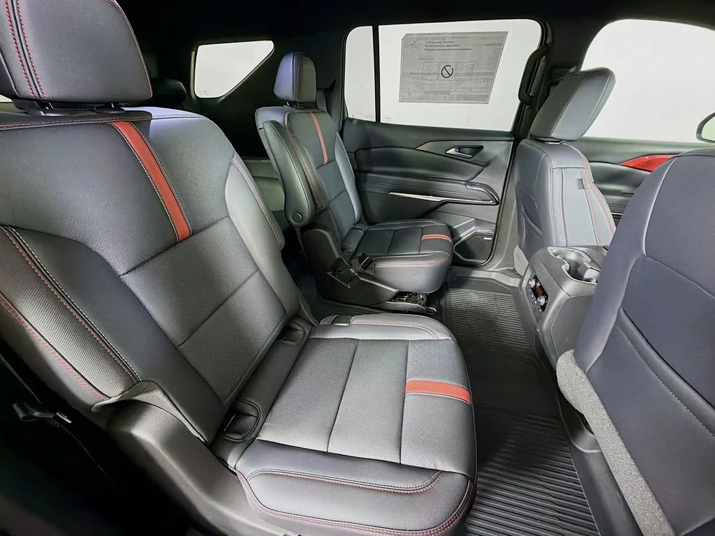 New 2026 Mosaic Black Metallic Chevrolet RS image 24