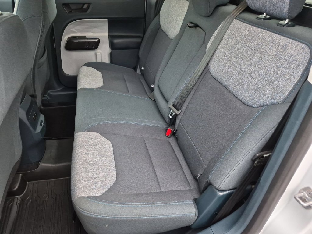 Used 2025 White Ford XLT image 19