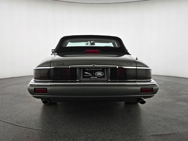 Used 1995 Green Jaguar 2+2 image 7