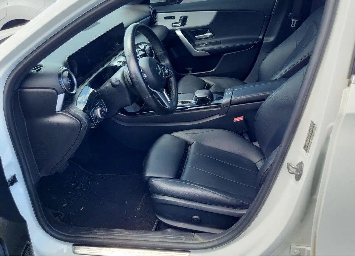Used 2019 Night Black Mercedes-Benz A 220 image 4