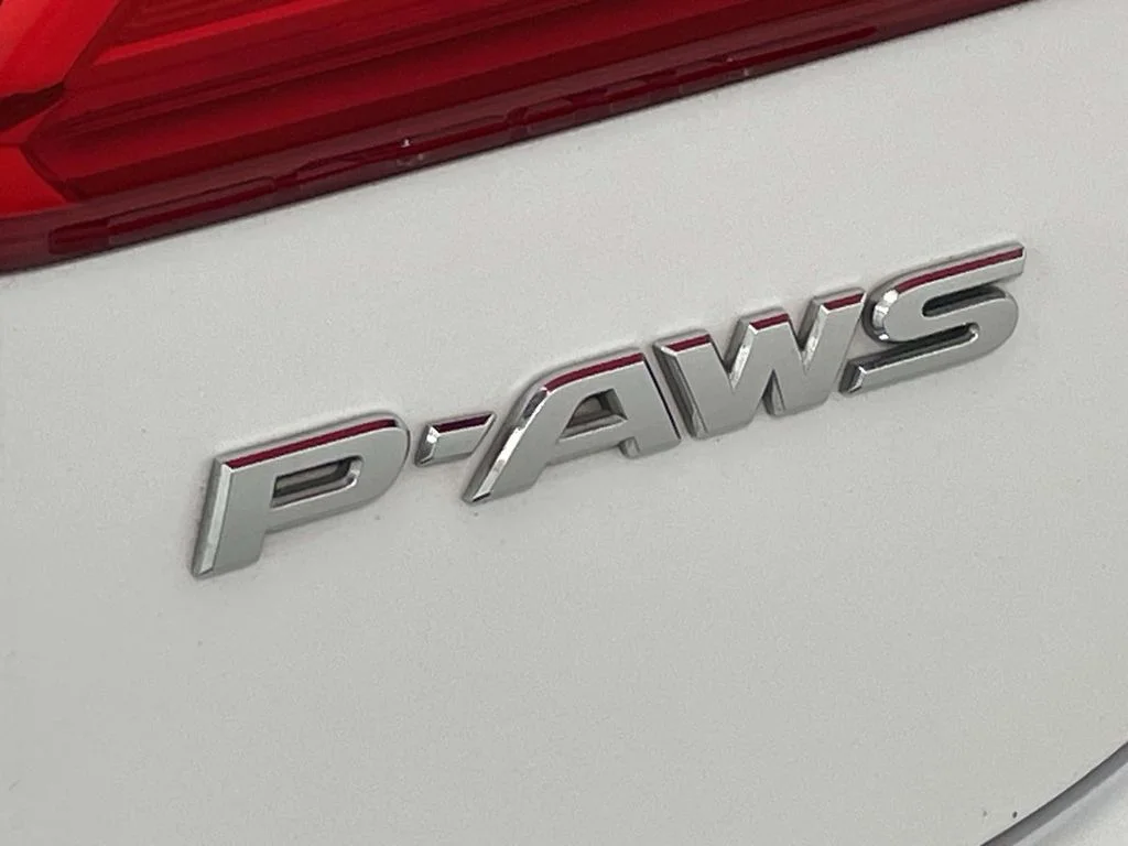 Used 2016 White Acura Base image 11