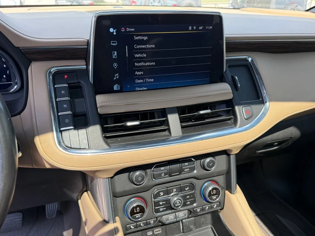Used 2023 Beige Chevrolet Premier image 20