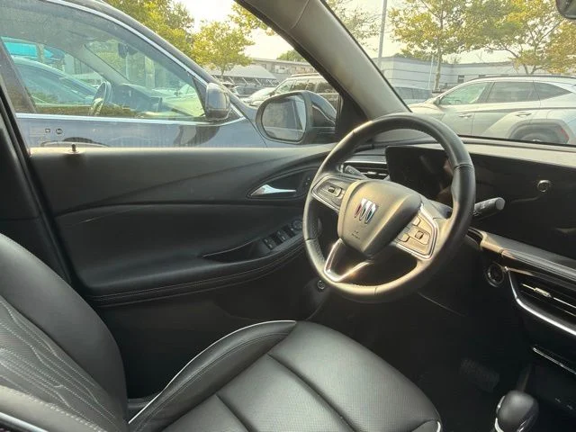 Used 2025 Ebony Twilight Metallic Buick Avenir image 12