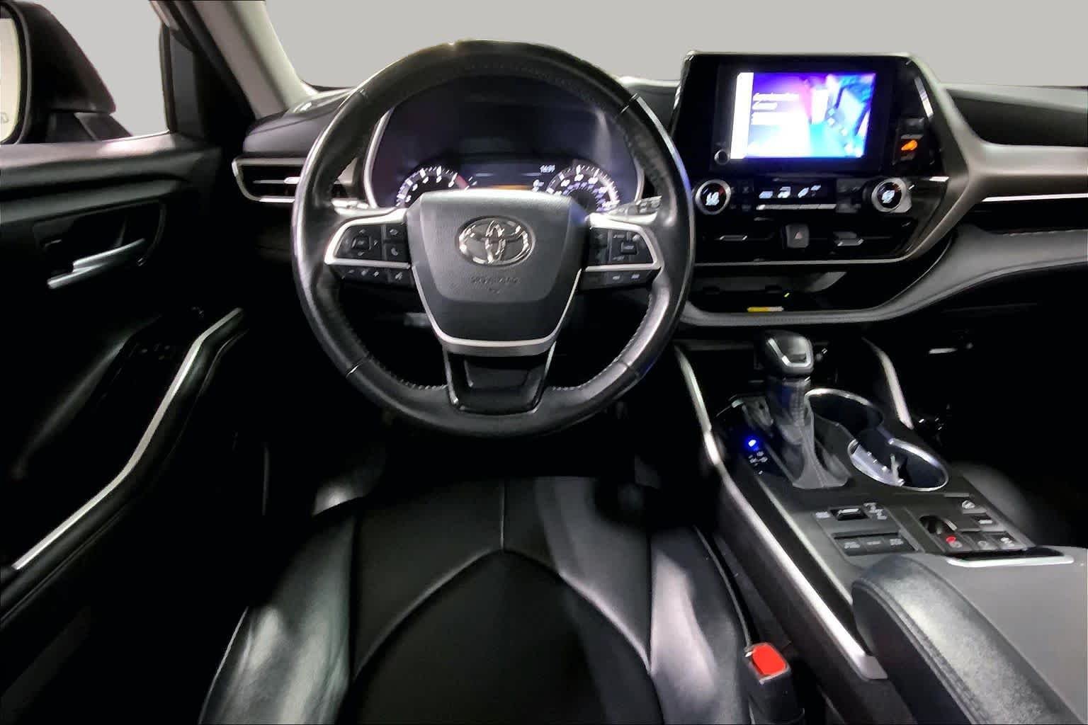 Used 2023 Magnetic Gray Metallic Toyota XLE image 6