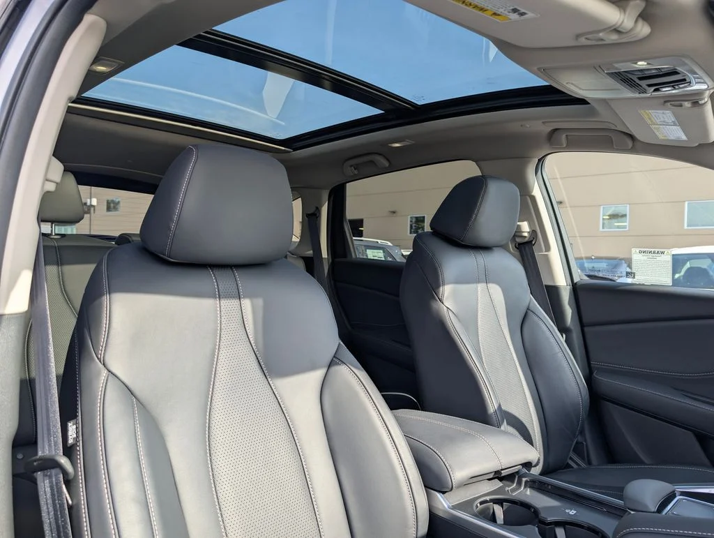 Used 2025  Acura Technology Package image 10