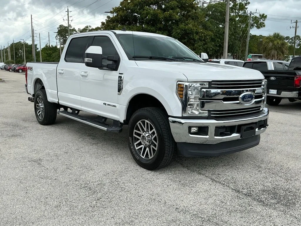 Used 2019 White Ford Lariat image 20