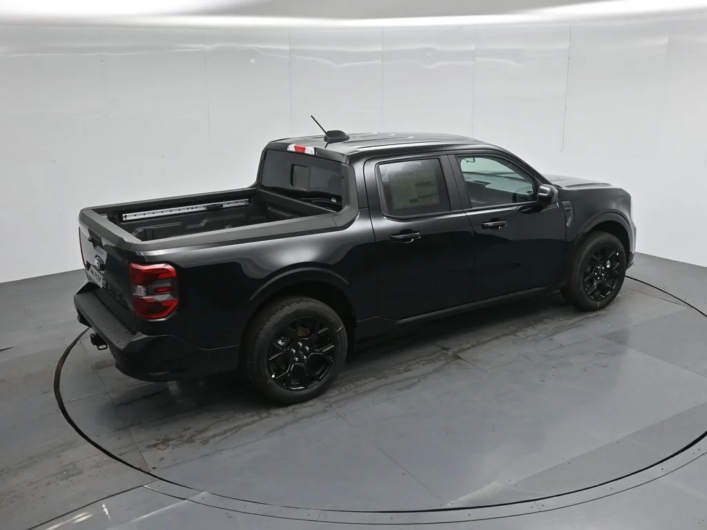 New 2026 Shadow Black Ford Lobo High image 39
