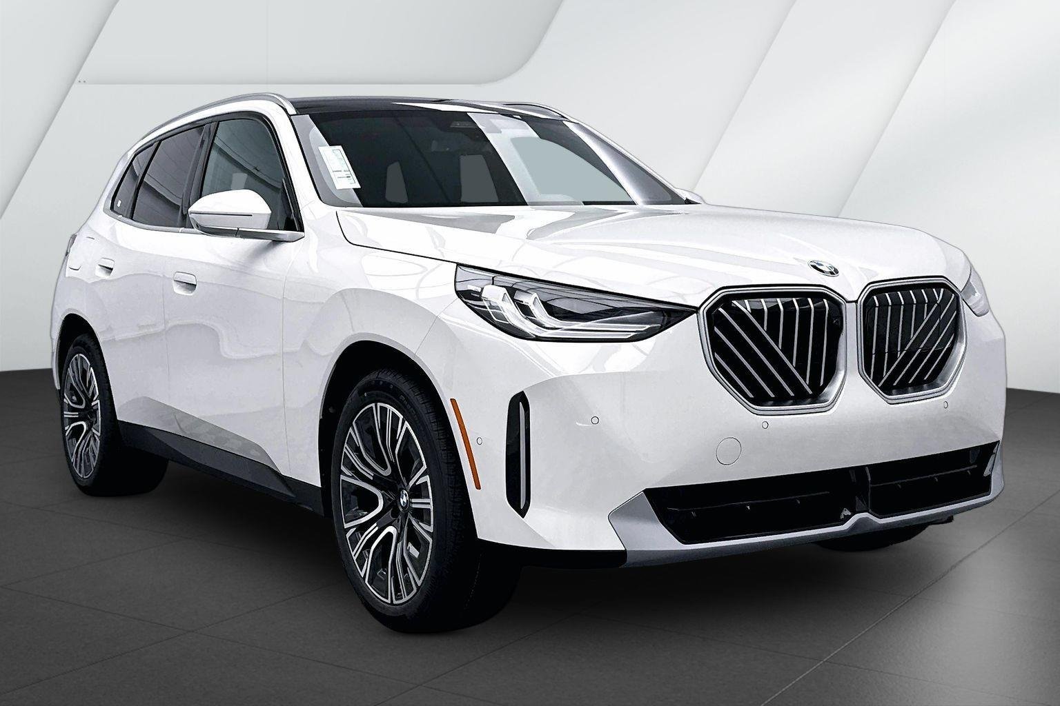 2026 BMW X3 30 XDRIVE's photo