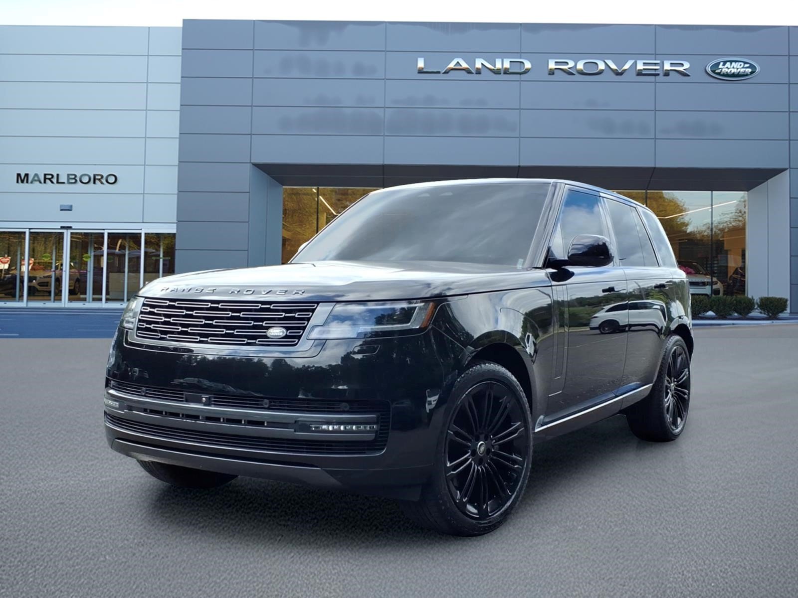 Certified Used 2025 Santorini Black Metallic 1ag Land Rover SE image 1