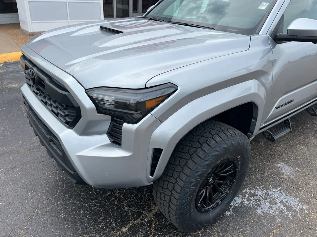 2026 Toyota Tacoma TRD Sport - Photo 6