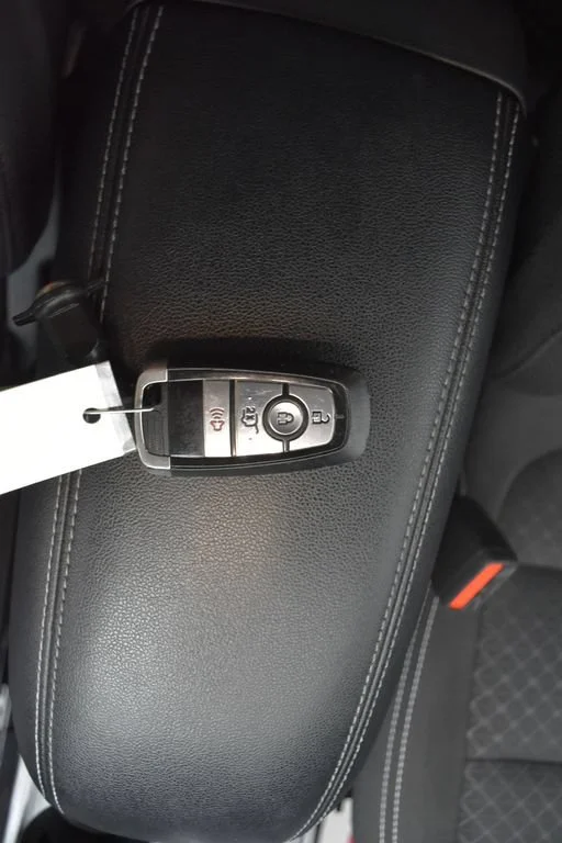 Certified Used 2025 Oxford White Ford Active image 27