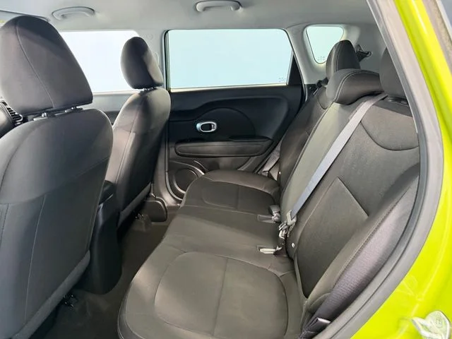 Used 2015 Green Kia Base image 8