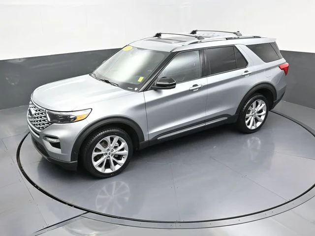 Used 2023 Silver Ford Platinum image 44