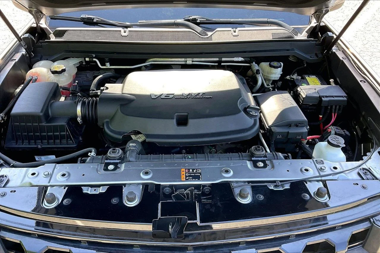 Certified Used 2020 Gray Chevrolet ZR2 image 36
