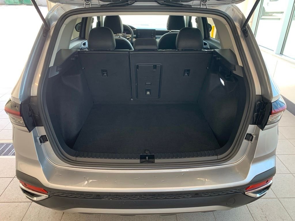 2025 Volkswagen Taos SE - Photo 11