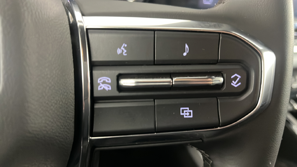 Used 2024 Black GMC Elevation image 28