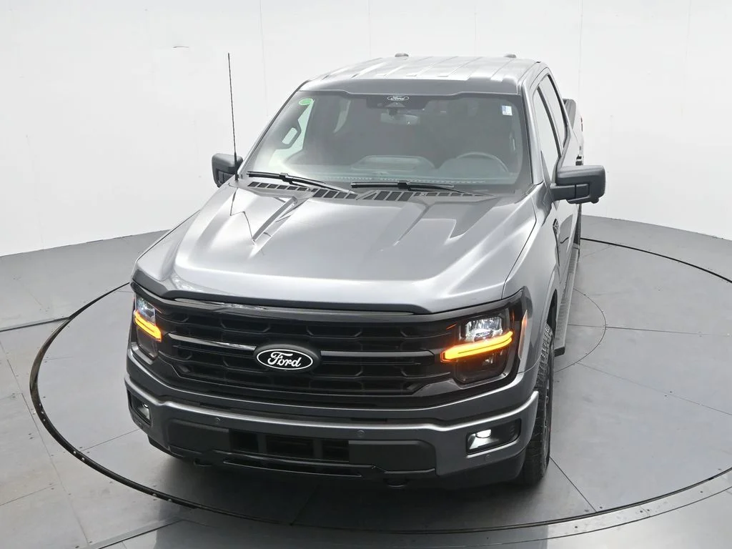 New 2026 Carbonized Gray Metallic Ford XLT image 23