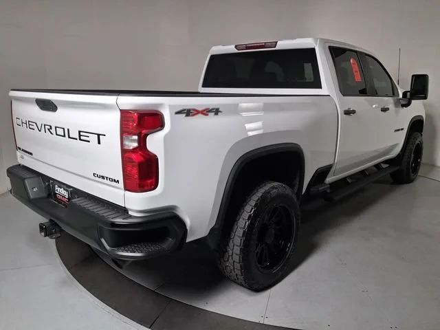 2022 Chevrolet Silverado 2500HD Custom - Photo 4