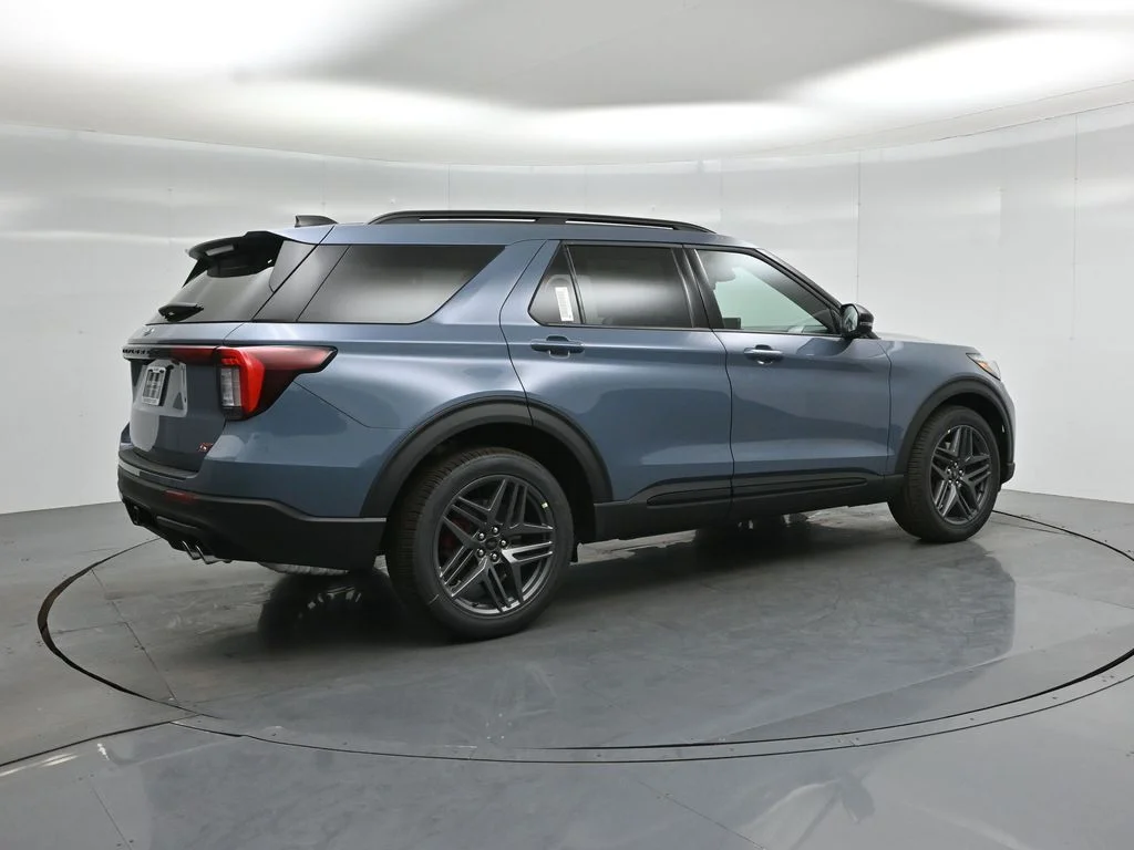 New 2026 Vapor Blue Metallic Ford ST image 27