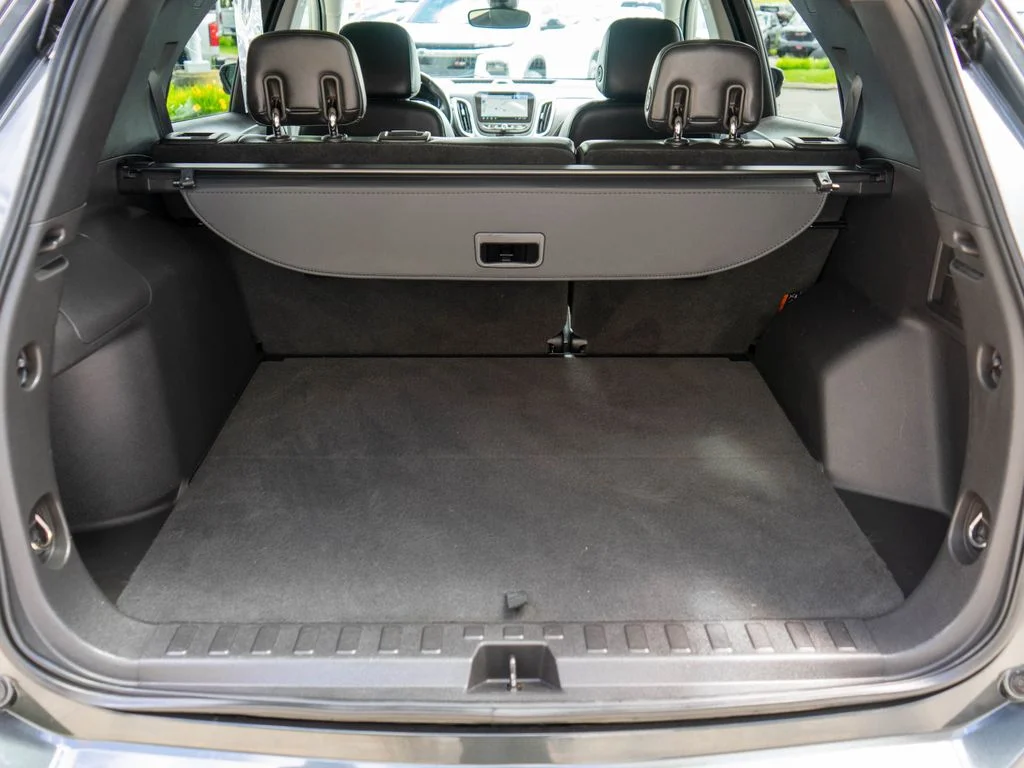 Used 2019 Gray Chevrolet Premier image 35