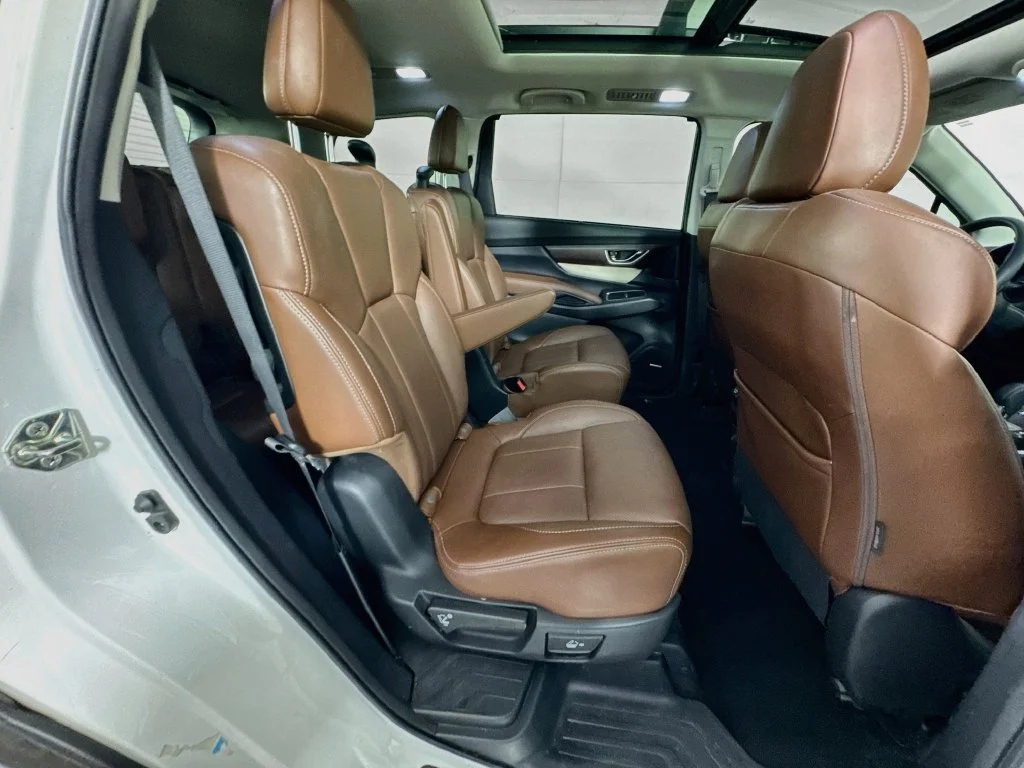 Used 2020 White Subaru Touring image 36