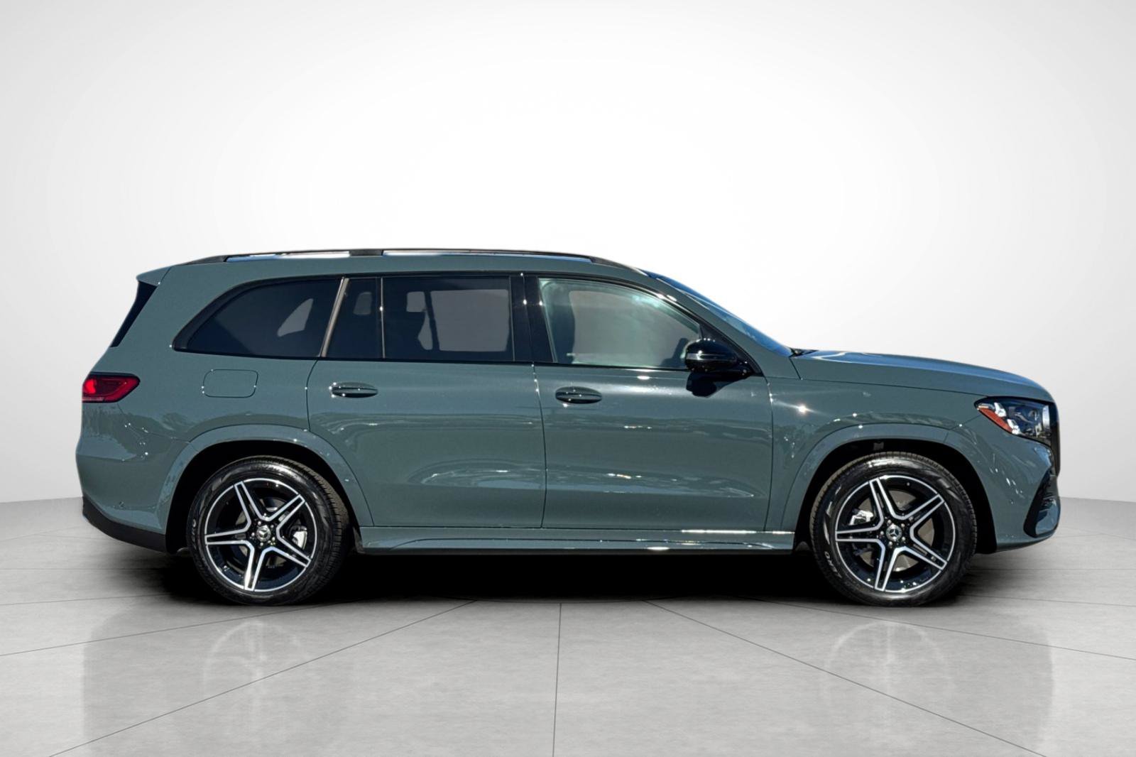 New 2027 Dark Petrol Mercedes-Benz GLS 450 image 31