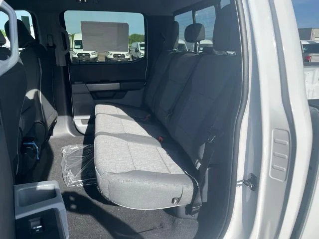 New 2026 Oxford White Ford F-350® XL image 66
