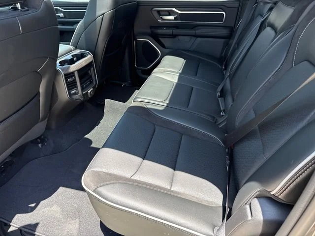 New 2026 Granite Crystal Metallic Clear-Coat Exterior Paint RAM Laramie image 16