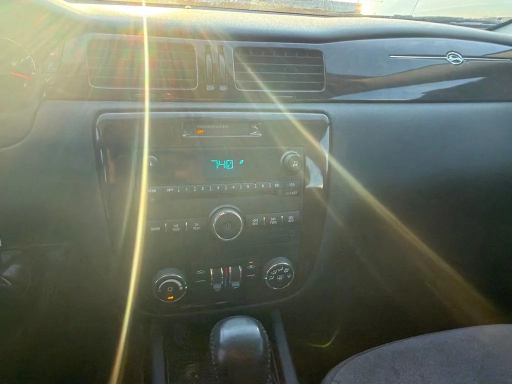 Used 2012 Black Chevrolet LT image 9