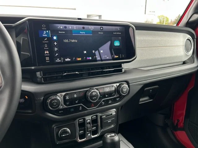 2025 Jeep Wrangler 4xe Sahara 4XE - Photo 39