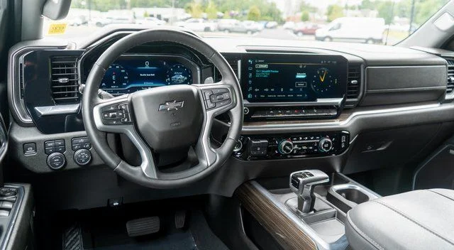 Used 2023 White Chevrolet RST image 13
