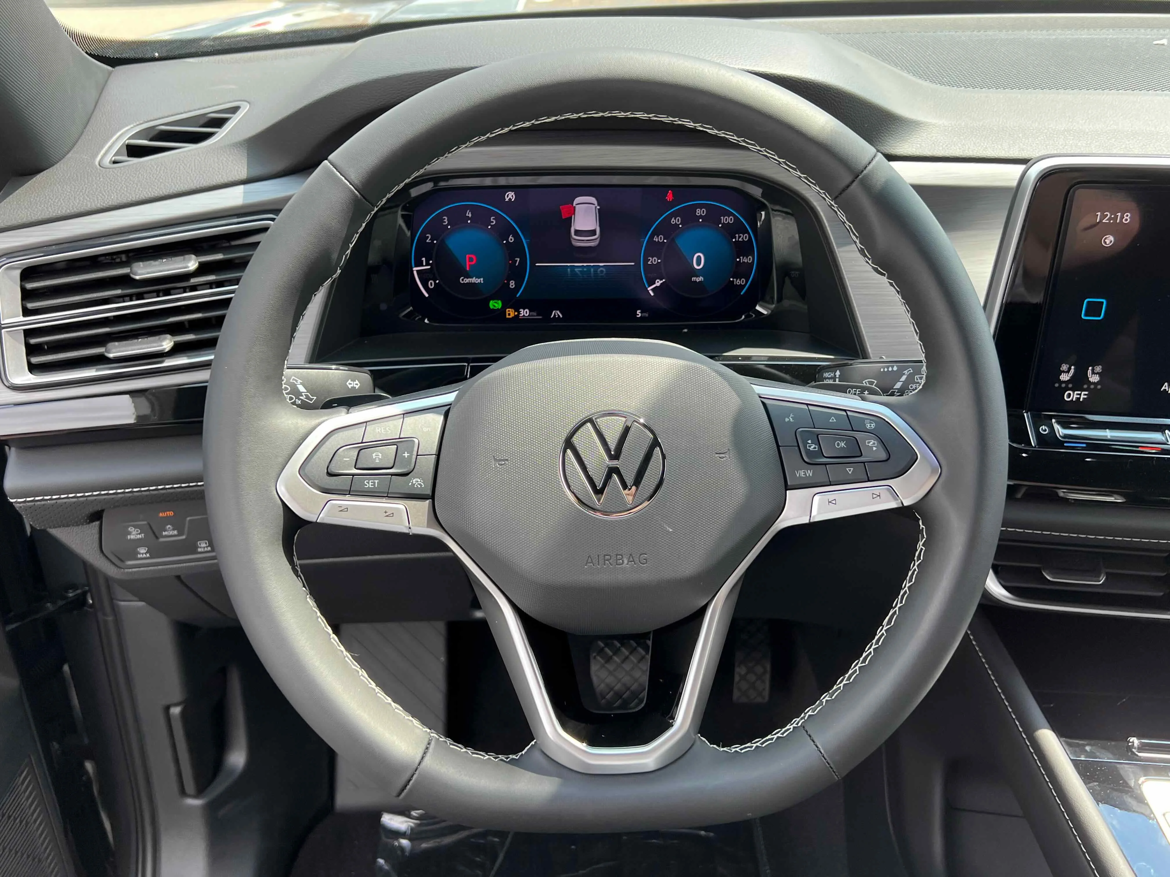 New 2026 Gray Volkswagen 2.0T SE w/Technology image 32