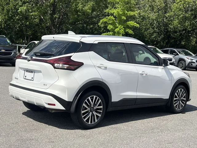 Used 2024 White Nissan SV image 13
