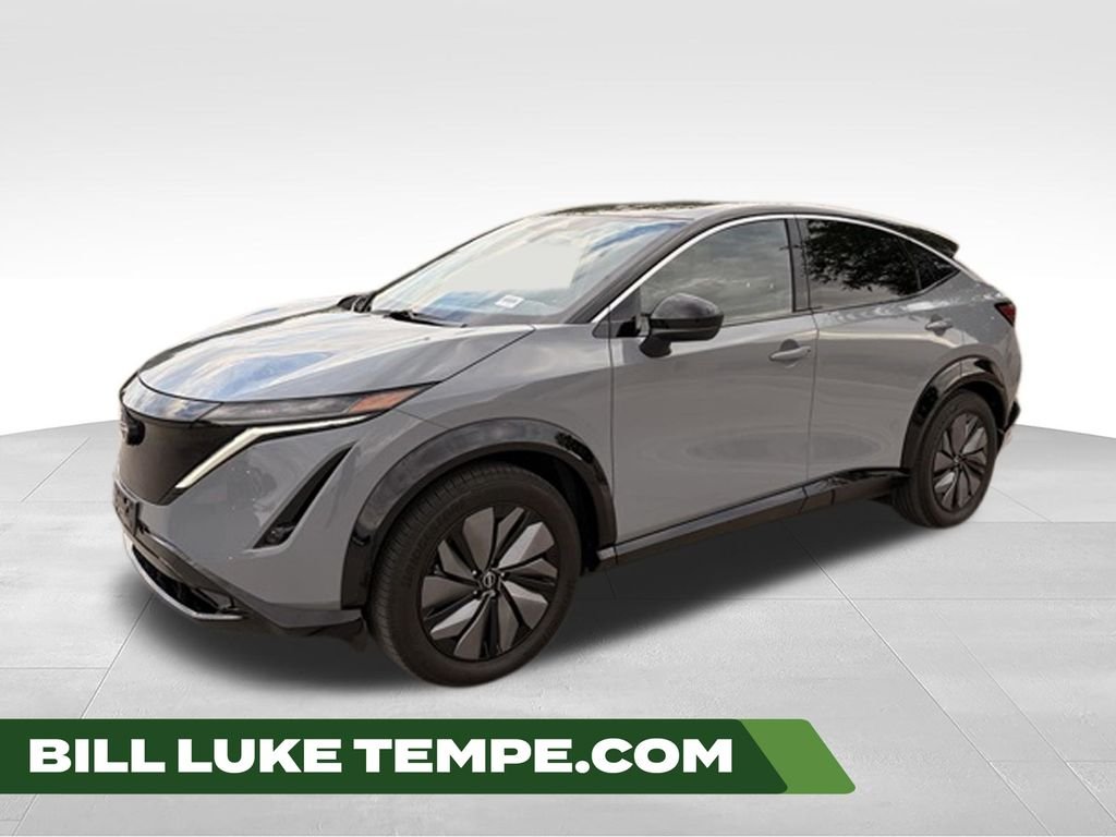 Used 2024 Diamond Pearl Nissan ENGAGE image 1