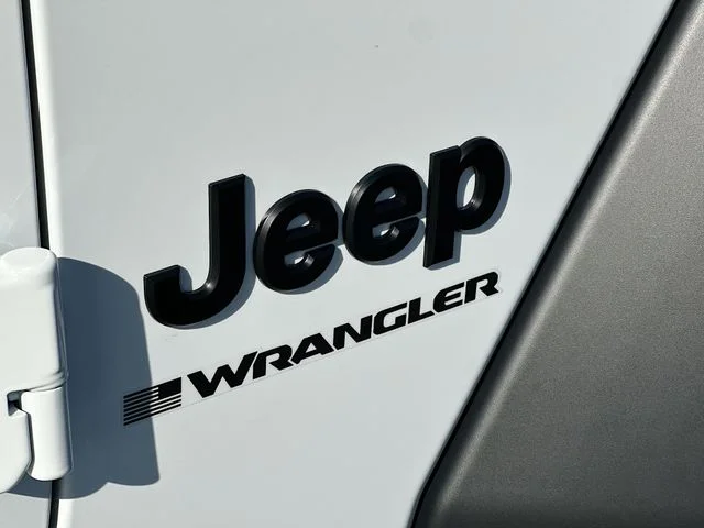 New 2026 Bright White Clear-Coat Exterior Paint Jeep Sport image 19