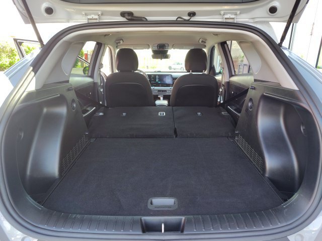 Used 2025 Gray Hyundai SEL image 28