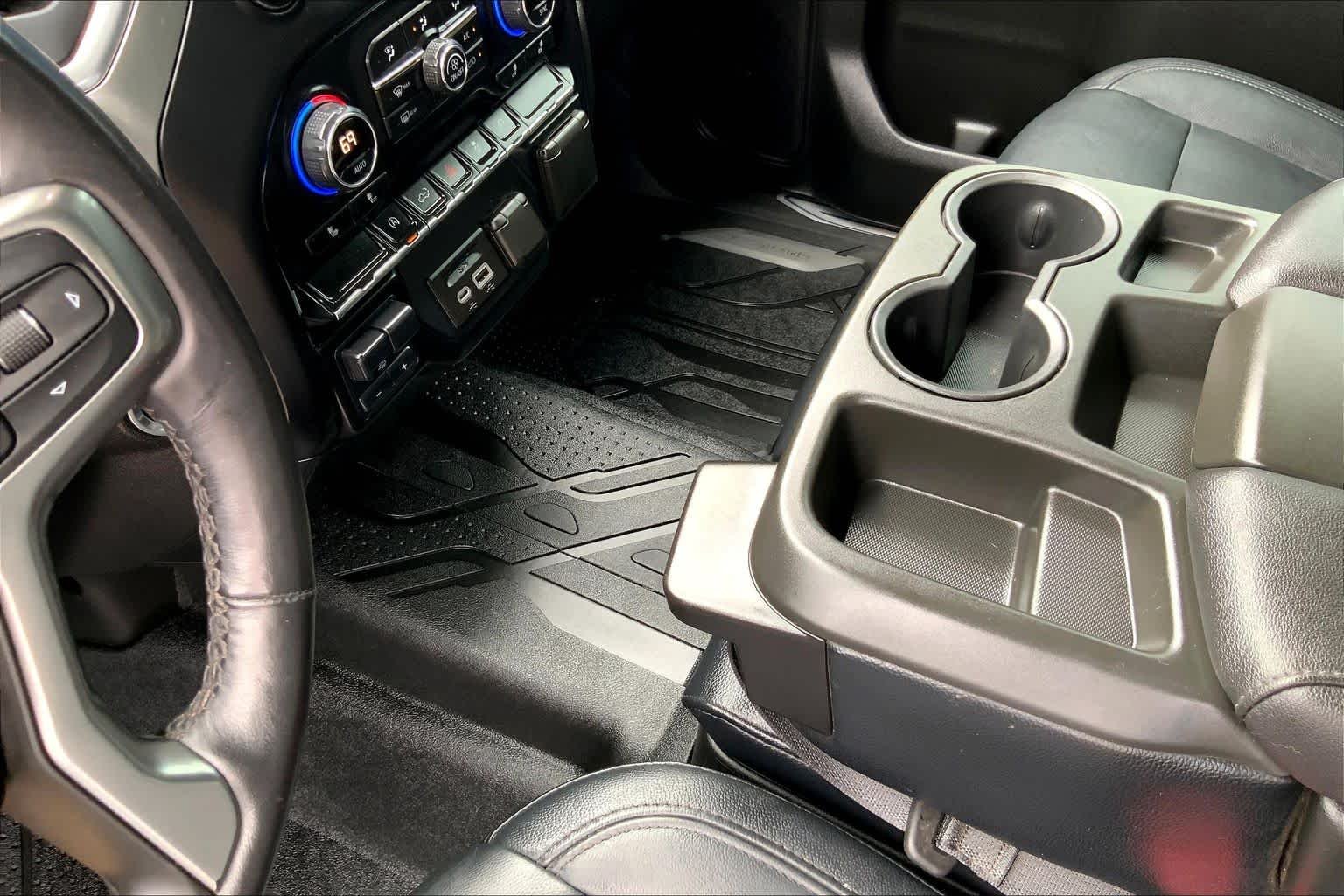 Used 2021 Shadow Gray Metallic Chevrolet LT image 17