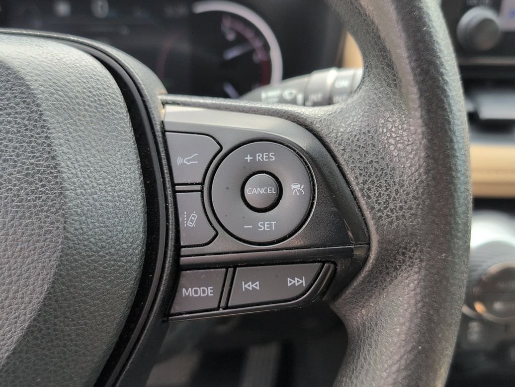 Used 2023 White Toyota XLE image 14