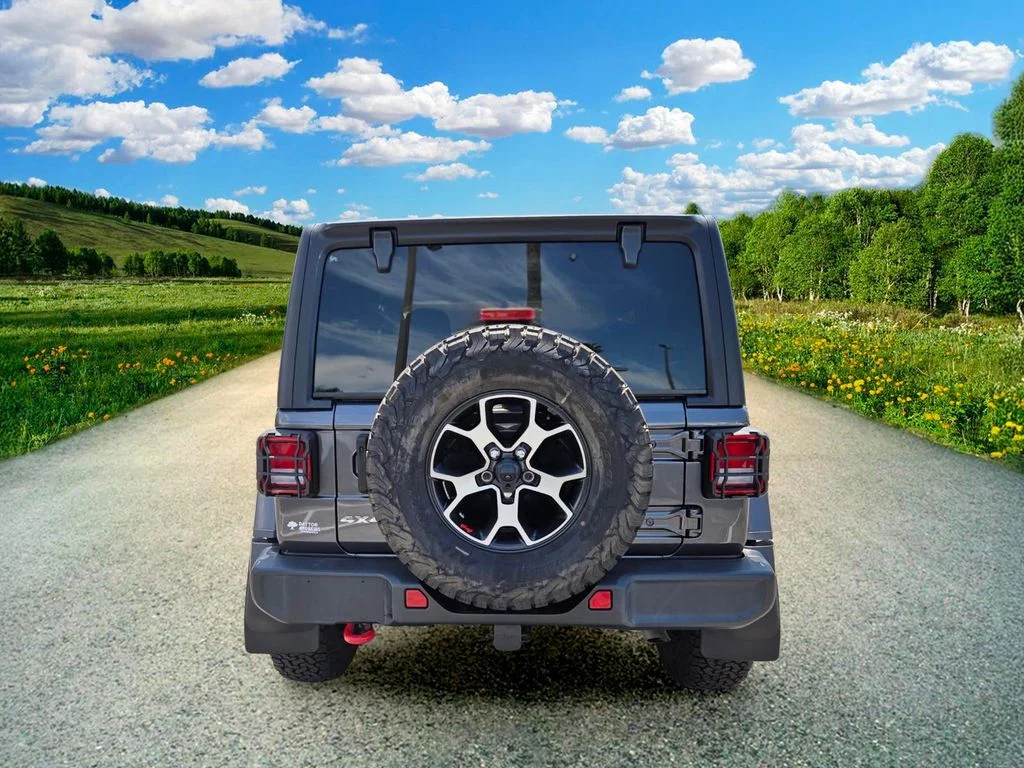Used 2022 Gray Jeep Rubicon image 5