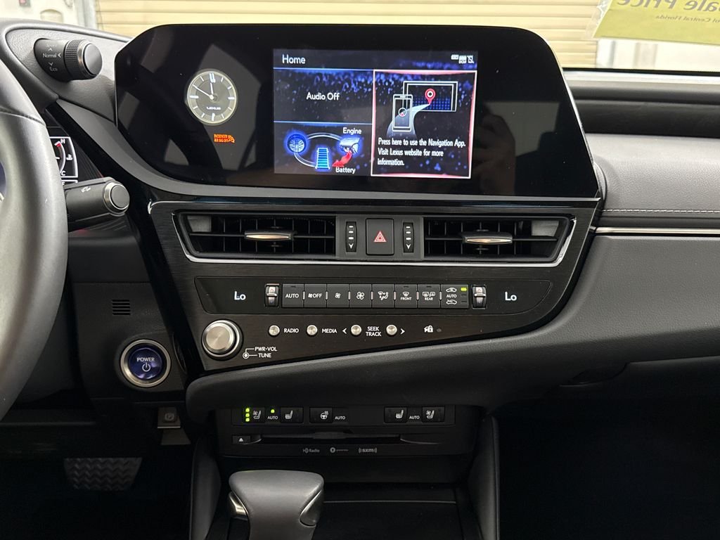 2022 Lexus ES Hybrid 300h - Photo 20