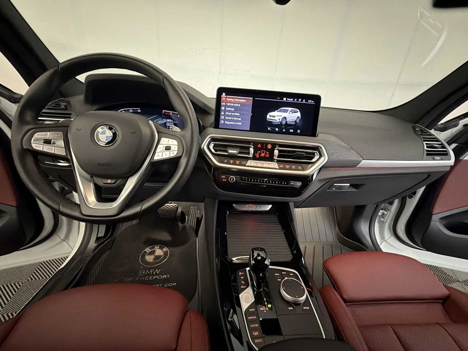 Used 2024 Alpine White BMW xDrive30i image 12